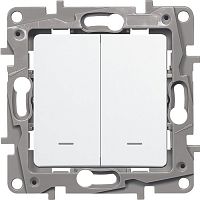   Legrand Etika 672216    