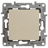   Legrand Etika 672305  