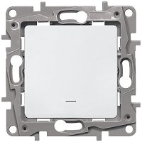   Legrand Etika 672215    
