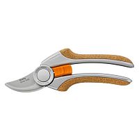 ������� Fiskars Quantum P100 111970 �����������