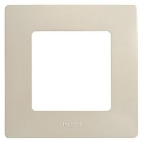   Legrand Etika 672511  
