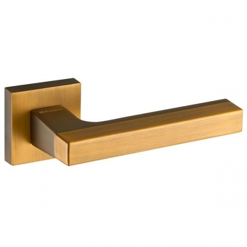 ����� ������� Fuaro Flash DM CF-17